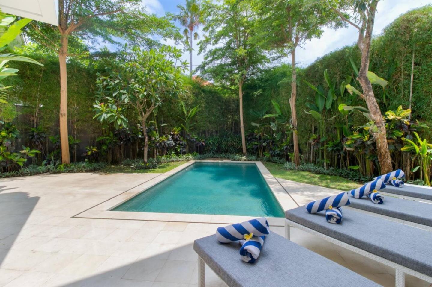 Fantastic 3 Bed Villa, Walk To Beach, Sunny Pool * Seminyak (Bali)